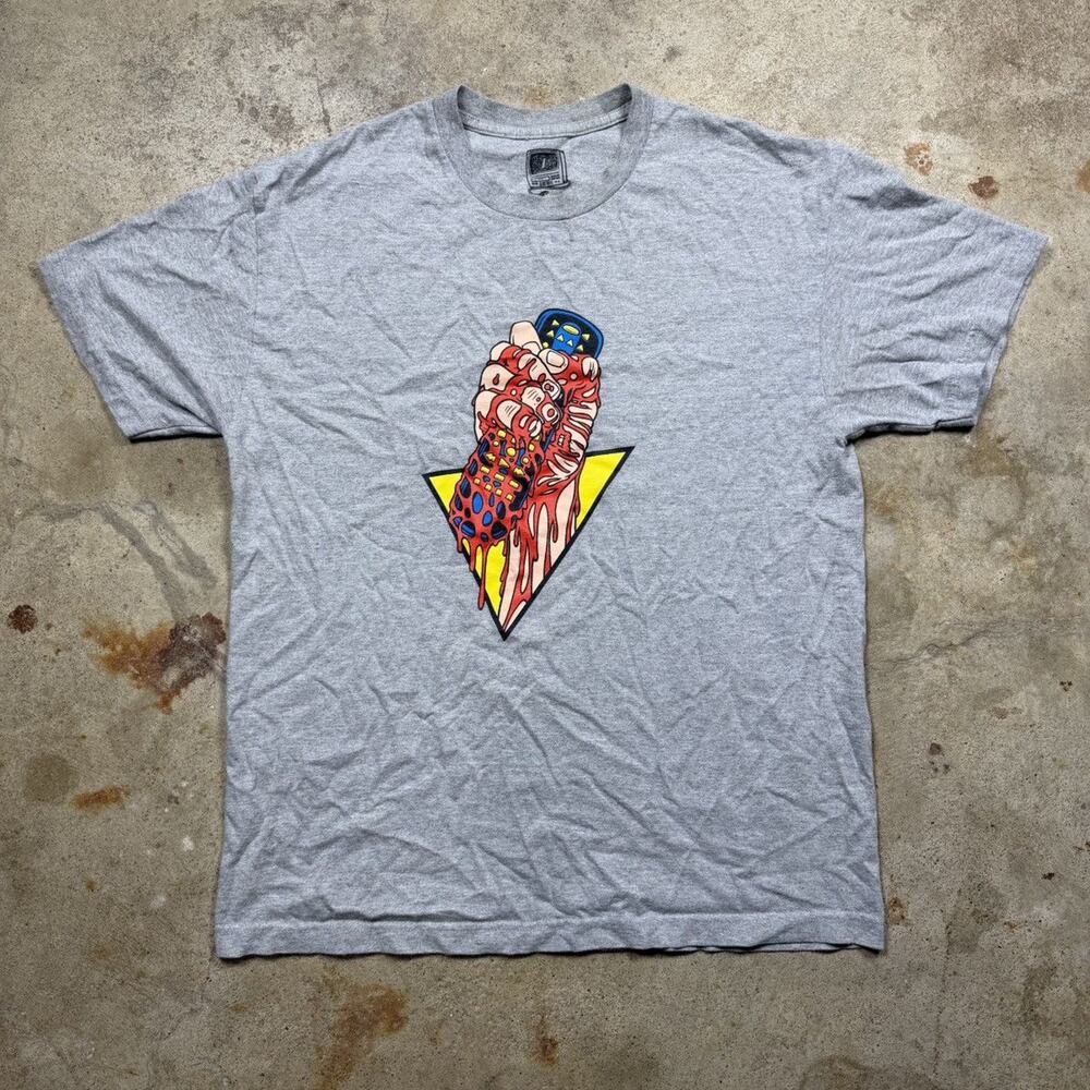 Strangelove Skateboards x Side Effect Bloody Remote Skater Shirt Size L